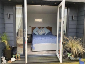 Beautiful new Garden Annexe